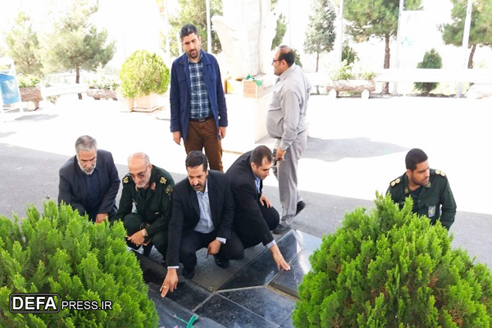 برگزاری جلسه هیئت امنای یادمان های  شهدای گمنام منطقه پنج تهران+تصاویر