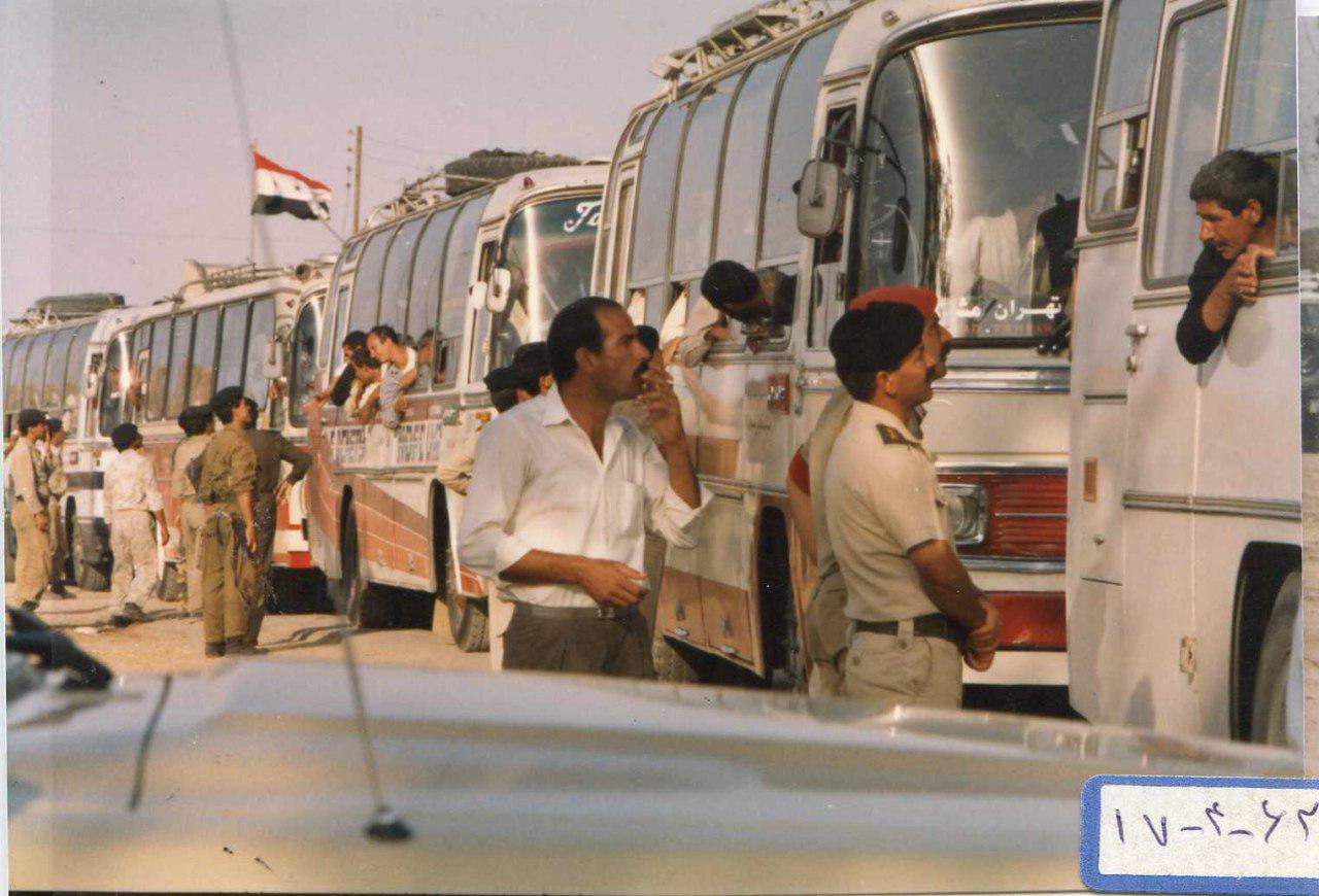 پنج شنبه منتشر شود///انتشار تصاویر تبادل اسرای جنگی در 26 مرداد ماه 69