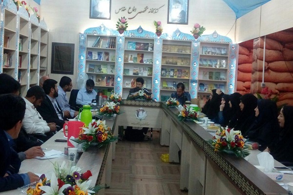 کارگاه آموزشی نویسندگان نوقلم دفاع مقدس در یاسوج برگزار شد