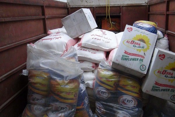 بسته‌های غذایی در میان جنگ‌زدگان یمنی توزیع شد+ تصاویر