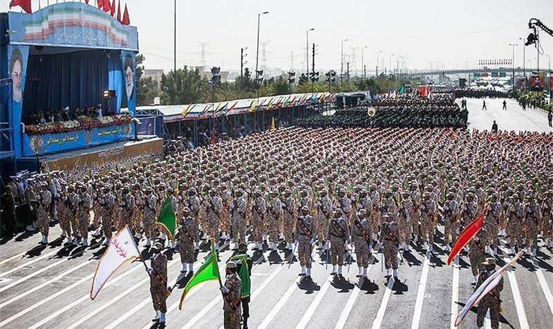 برگزاری رژه نیروهای مسلح در تهران و بندرعباس