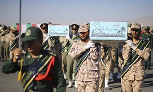 وداع مردم مشهد با 5 شهید دفاع مقدس و مدافع حرم