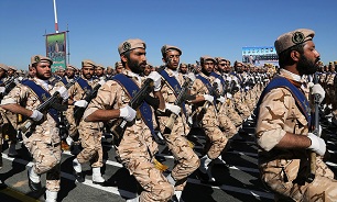 رژه مقتدرانه نیروهای مسلح در مازندران برگزار شد