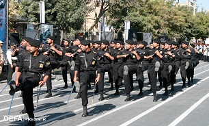 رژه نیروهای مسلح در چهارمحال و بختیاری برگزار شد