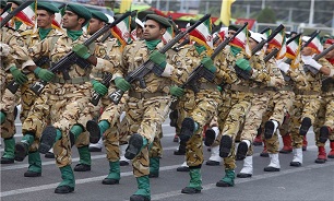 اعلام آمادگی مردم اصفهان در دفاع از رژه نیروهای مسلح جمهوری اسلامی/ هشت سال دفاع مقدس ما؛ از هر جهت دفاع بود