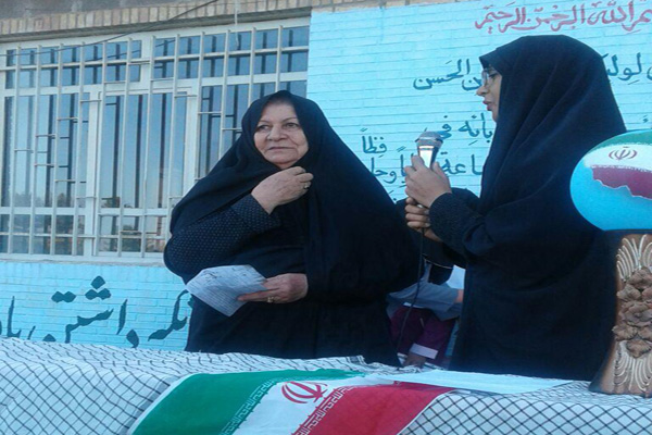 حضور مادر شهید والامقام «محسن برهانی» در جمع دانش آموزان مدرسه شایستگان