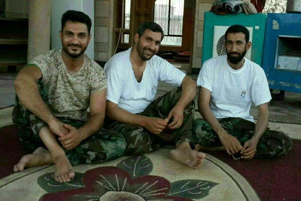 تصویر کامل شده 4 شهید مدافع حرم در یک قاب