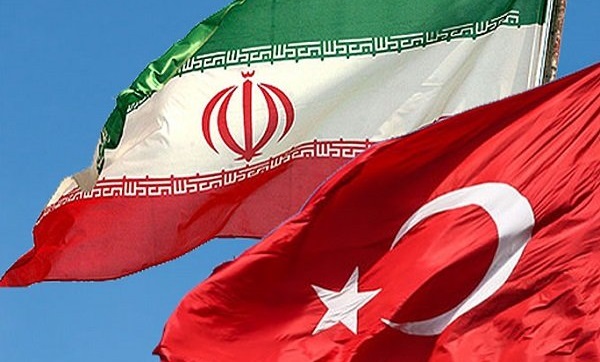 ایران و ترکیه ۴ سند همکاری امضا کردند