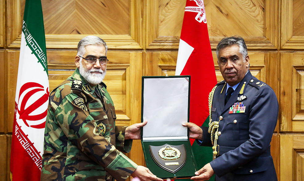 فرمانده نیروی هوایی عمان با امیر پوردستان دیدار کرد