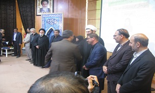 نخستین جشنواره فرهنگی و هنری نماز در زنجان برگزار شد.