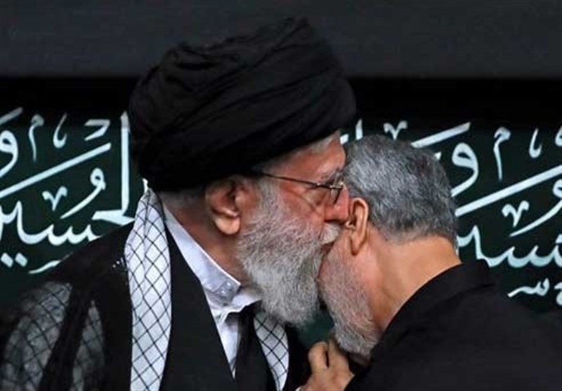 عکس/ سردار سلیمانی در آغوش رهبر معظم انقلاب+ عکس