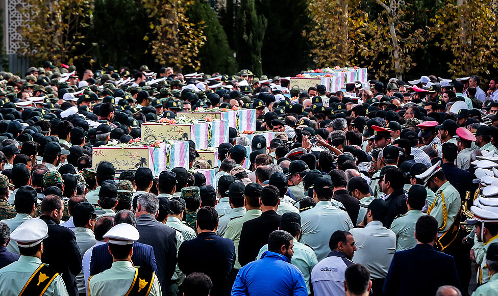 پیکرهای 54 شهید دفاع مقدس در تهران تشییع شدند