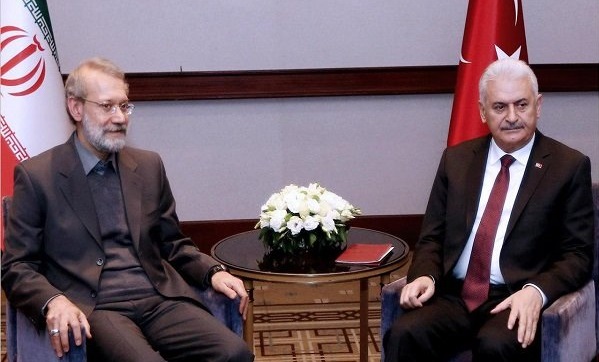 نخست وزیر ترکیه و رئیس مجلس ایران با هم دیدار و گفتگو کردند