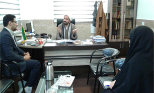 تدریس درس آشنایی با دفاع مقدس در حوزه‌های علمیه قزوین