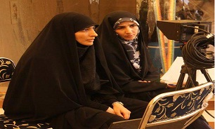 زنان فیلم‌ساز می‌توانند نقش موثری در معرفی انقلاب اسلامی داشته باشند