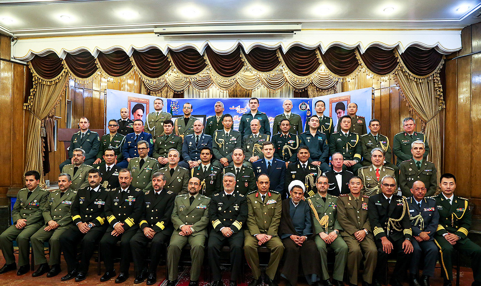 وابستگان نظامی 25 کشور با فرمانده نیروی دریایی ارتش دیدار کردند