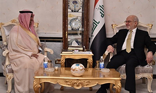 سفیر جدید عربستان در عراق استوارنامه خود را تقدیم کرد