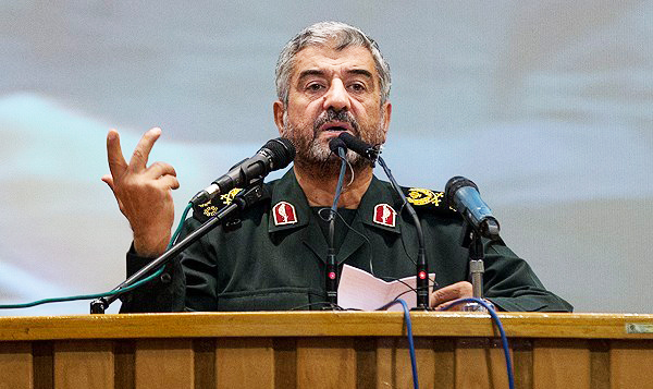 غلبه انقلاب اسلامی بر مسائل دفاعی و امنیتی زبانزد دوست و دشمن است