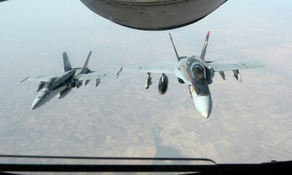پرواز گسترده جنگنده‌های ائتلاف آمریکا در مرز عراق و سوریه