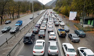 ترافیک در محور هراز و چالوس/باران در غرب کشور