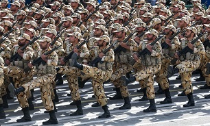 برگزاری رژه نیروهای مسلح در تبریز