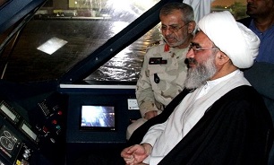 قدرت دفاعی از مولفه‌های اقتدار نظام جمهوری اسلامی ایران است