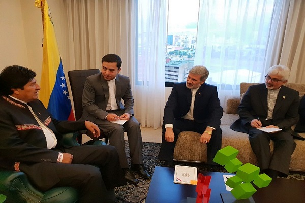 دیدار وزیر دفاع جمهوری اسلامی ایران با رئیس جمهور بولیوی