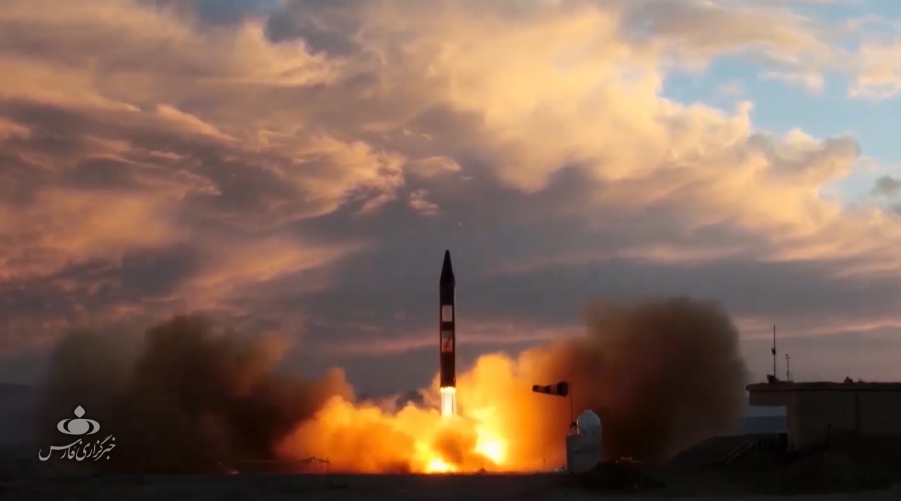 مهلک‌ترین موشک بالستیک ایران به «سر جنگی هدایت‌پذیر» مجهز شد+ عکس