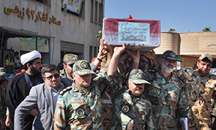 تشییع و خاکسپاری پیکر مطهر یک شهید گمنام در ستاد فرماندهی لشکر 92 زرهی ارتش