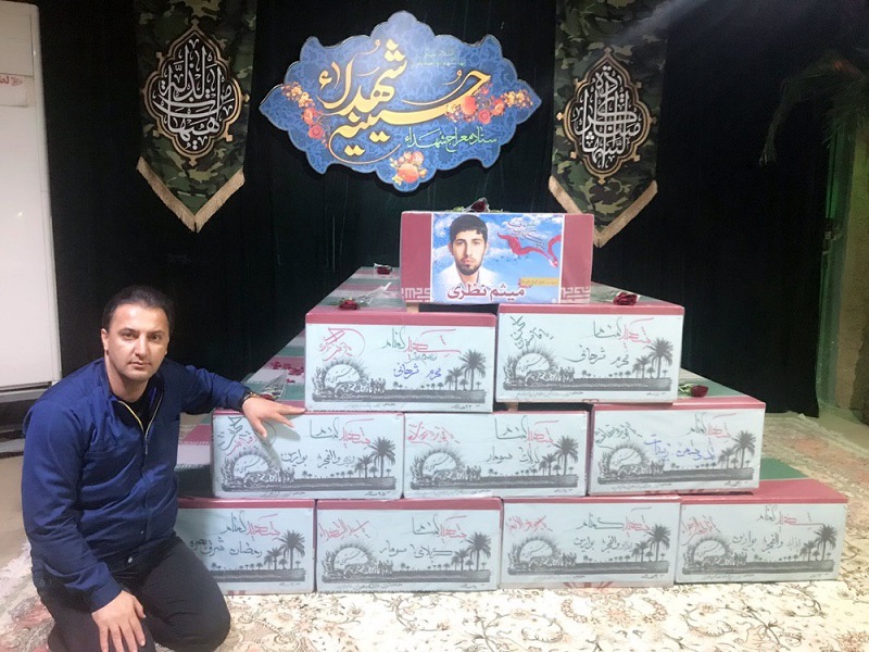 ‌هدیه متبریک سردار باقرزاده به یک خادم‌الشهید