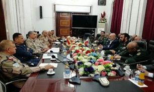 نشست امنیتی ایران و عراق در بغداد برگزار شد/ دیدار جانشین وزیر دفاع ایران با رئیس ستاد ارتش عراق
