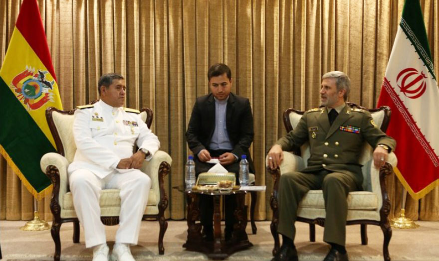 ایران آماده همکاری با بولیوی در زمینه‌های دفاعی و نظامی است