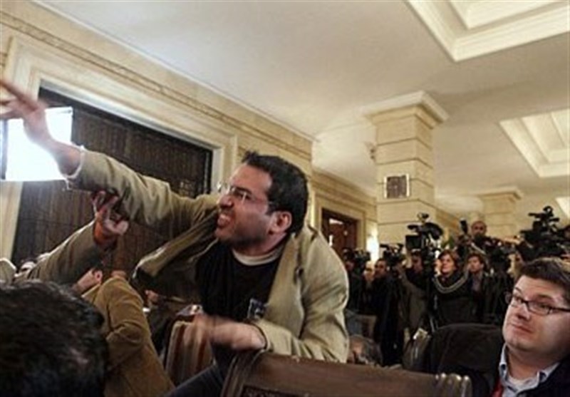 خبرنگار عراقی پرتاب کننده کفش به سمت بوش نماینده پارلمان شد
