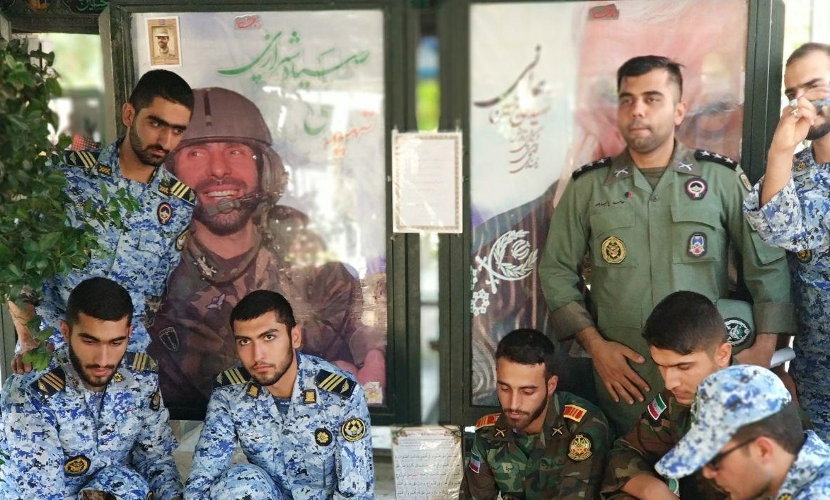 دانشجویان دانشگاه افسری ارتش با آرمان‌های امام راحل تجدید میثاق کردند