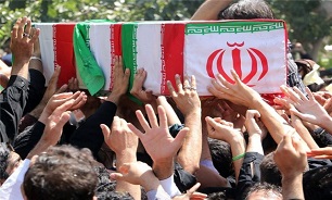 پیکر شهید «کرم‌الله صالحی‌پرور» در شهرستان کهگیلویه تشییع و خاکسپاری شد
