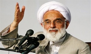 ملت ایران از توطئه ها و تهدیدهای برجامی و غیر برجامی هراس ندارد