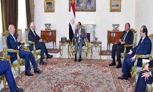 السیسی حل وفصل بحران سوریه را با دی‌میستورا مورد رایزنی قرار داد