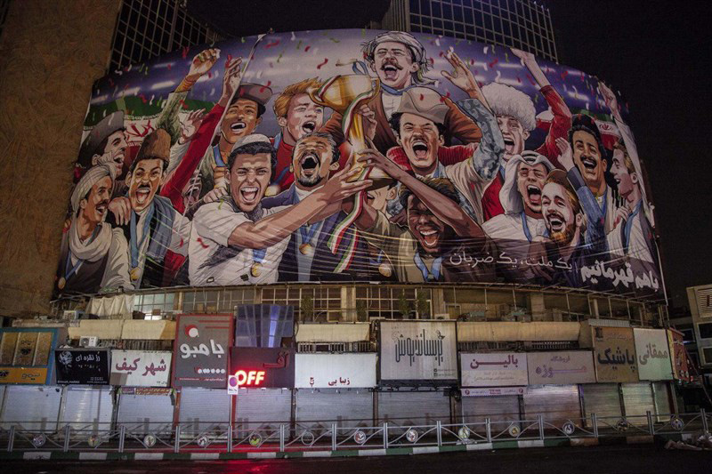 رونمایی از دیوارنگاره جدید میدان ولی‌عصر (عج)+ عکس