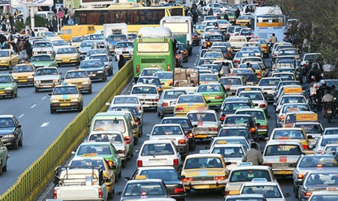 ترافیک صبحگاهی محور‌های بزرگراهی در دومین روز کاری هفته