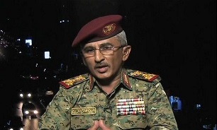 سخنگوی ارتش یمن: متجاوزان سعودی دروغ می‌گویند/ فرودگاه الحدیده در کنترل کامل ارتش و کمیته‌های مردمی است