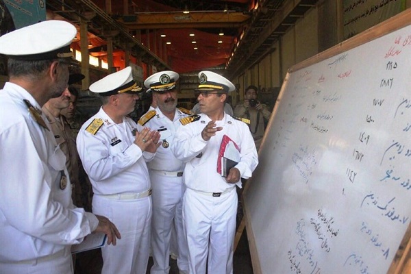بازدید دریادار خانزادی از ایستگاه اطلاعاتی نیروی دریایی ارتش + عکس