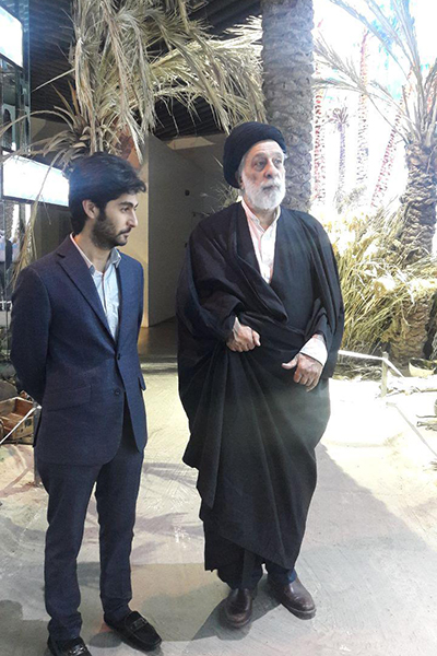بازدید آیت الله هادی خامنه‌ای از موزه انقلاب اسلامی و دفاع مقدس