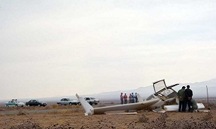 سقوط یک هواپیمای فوق سبک در حوالی فرودگاه امام/۳ نفر مصدوم شدند