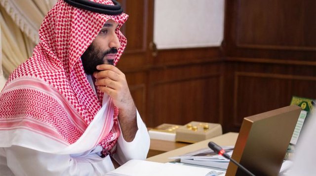 حضور ولیعهد عربستان در نشست اقتصادی در جده در پی غیبت طولانی+ تصاویر