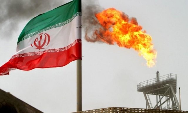 ژاپنی‌ها برای ادامه واردات نفت ایران از آمریکا معافیت می‌خواهند