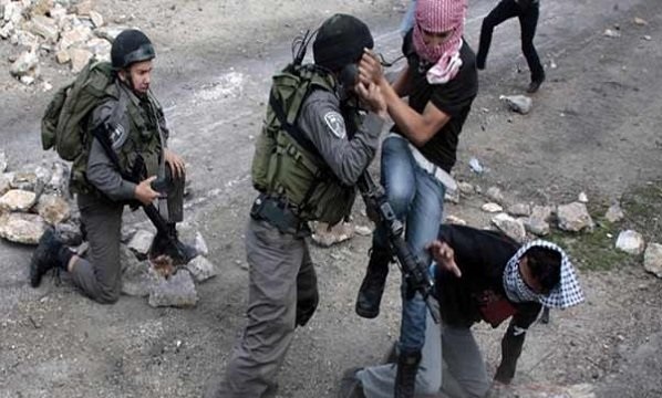 بازداشت ۱۱ فلسطینی در کرانه باختری توسط نظامیان صهیونیست
