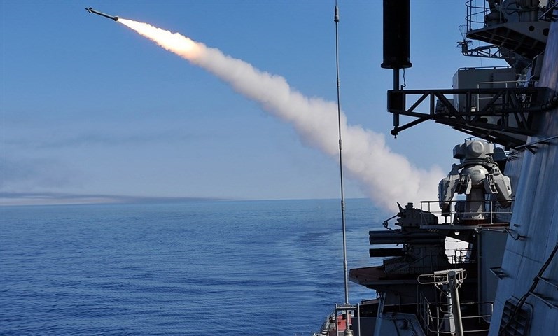 تمرینات موشکی ناوگان دریایی روسیه در آب‌های ساحلی سوریه