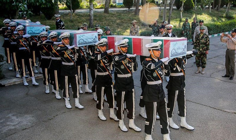 پیکر 3 شهید تازه تفحص شده نیروی زمینی ارتش تشییع شدند