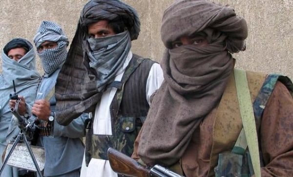 حملات موشکی طالبان جلسه وزیر دفاع افغانستان را مختل کرد