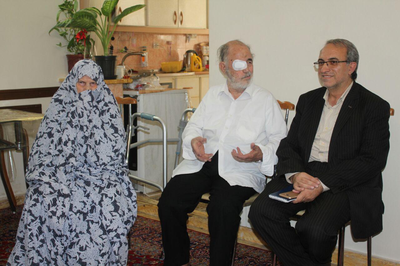 دیدار فرهنگسرای عطار با خانواده شهید «سرتیپی»